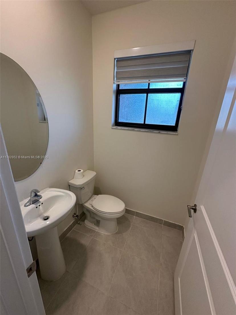 Picture of 3302 W 114Th Ter # 3302, Hialeah FL 33018