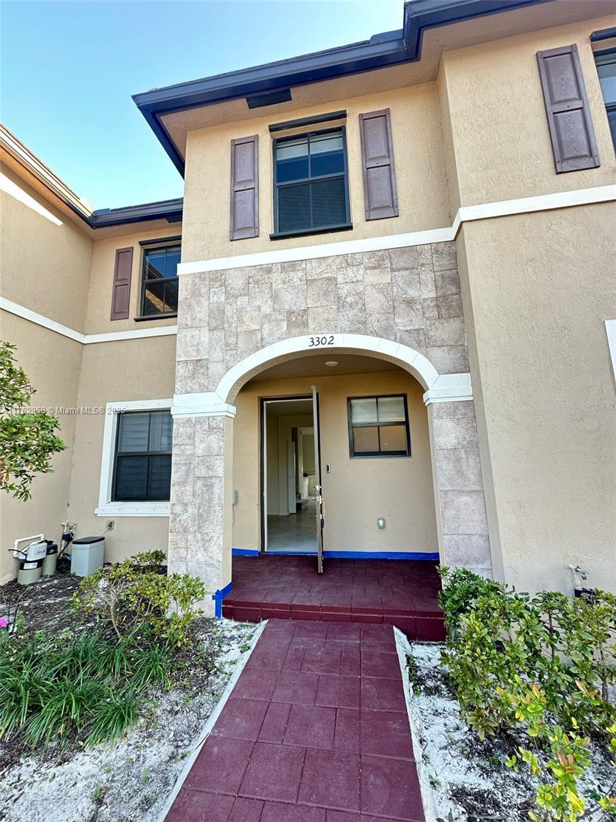 Picture of 3302 W 114Th Ter # 3302, Hialeah, FL 33018