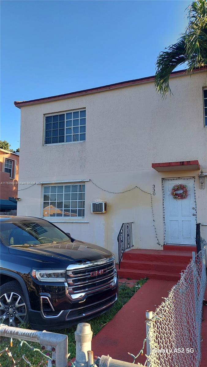 Picture of 330 E 16Th St, Hialeah FL 33010