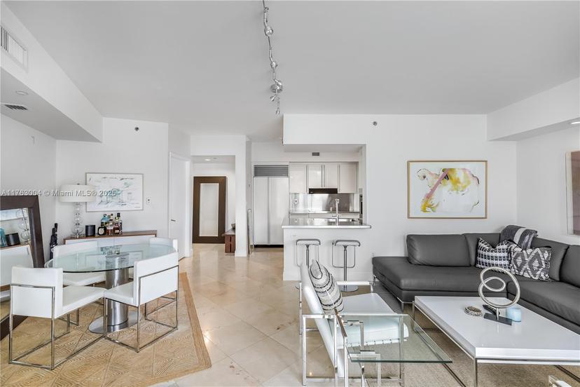 Picture of 1000 S Pointe Dr # 506, Miami Beach FL 33139