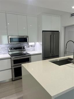Picture of 900 River Reach Dr # 504, Fort Lauderdale, FL 33315