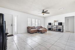 Picture of 6702 NW 71St St, Tamarac, FL 33321