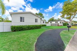 Picture of 8300 SW 30Th St, Miami, FL 33155