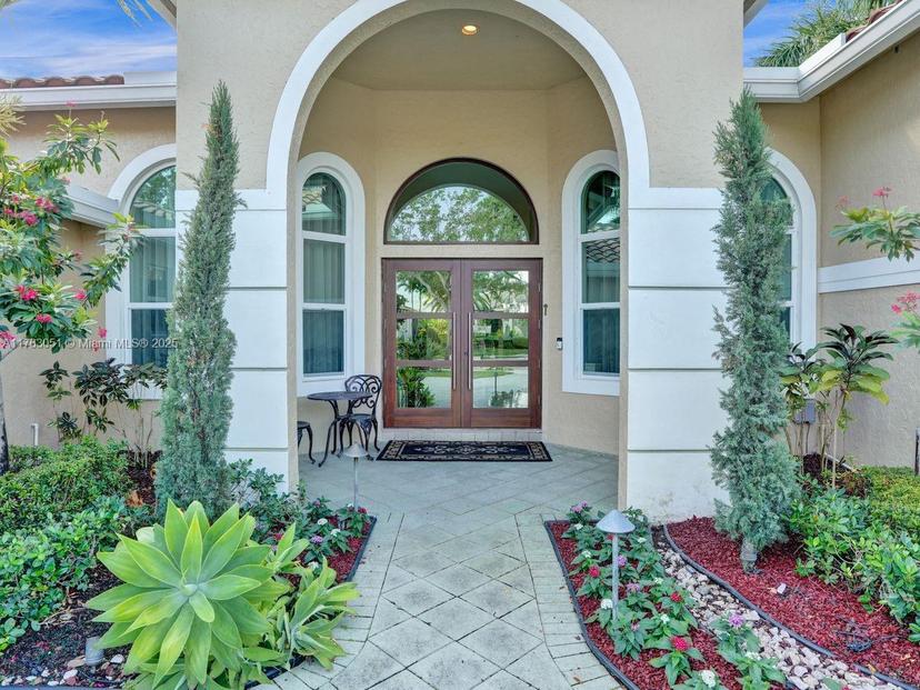 Picture of 2715 Edgewater Court, Weston FL 33332