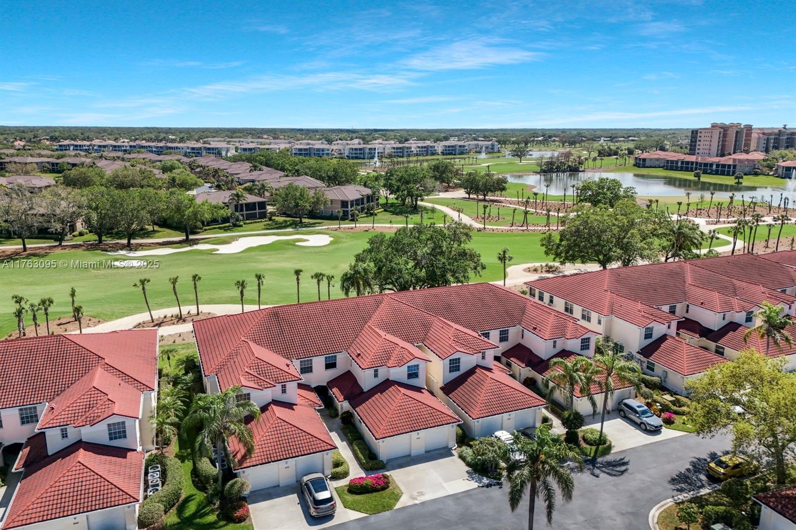 Picture of 630 Lalique # 506, Naples, FL 34119