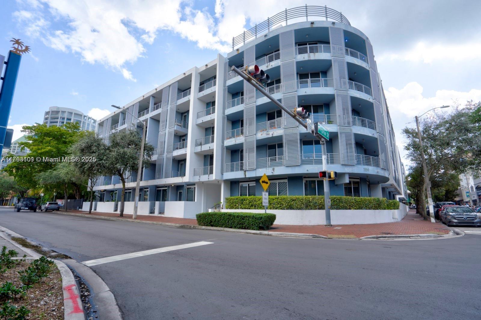 Picture of 3339 Virginia St # 121, Miami, FL 33133