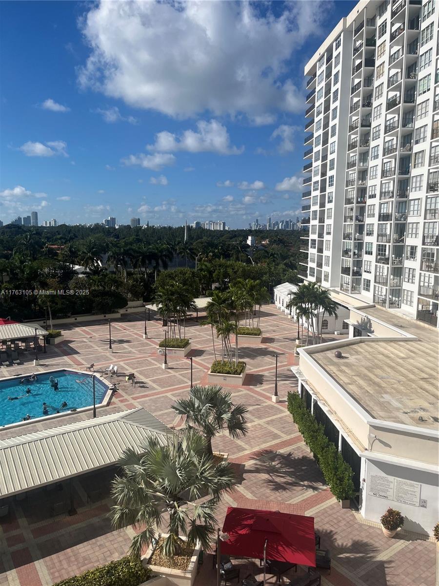 Picture of 4101 Pine Tree Dr # 616, Miami Beach, FL 33140