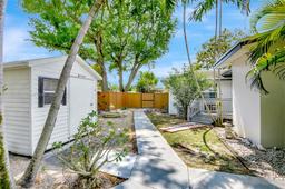 Picture of 521 Wren Ave, Miami Springs, FL 33166