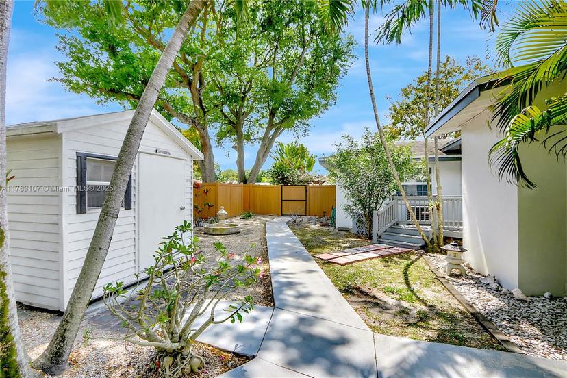Picture of 521 Wren Ave, Miami Springs FL 33166