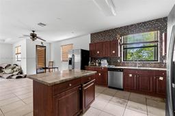 Picture of 601 SE 37Th Pl, Homestead, FL 33033