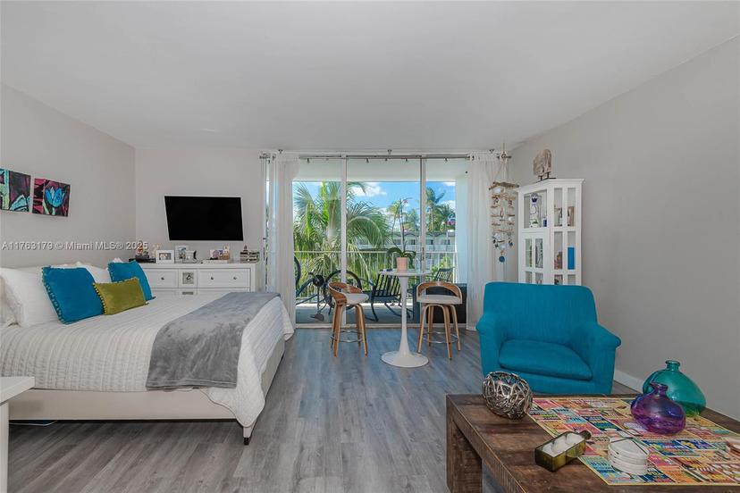 Picture of 1865 79Th St Cswy # 3L, North Bay Village FL 33141