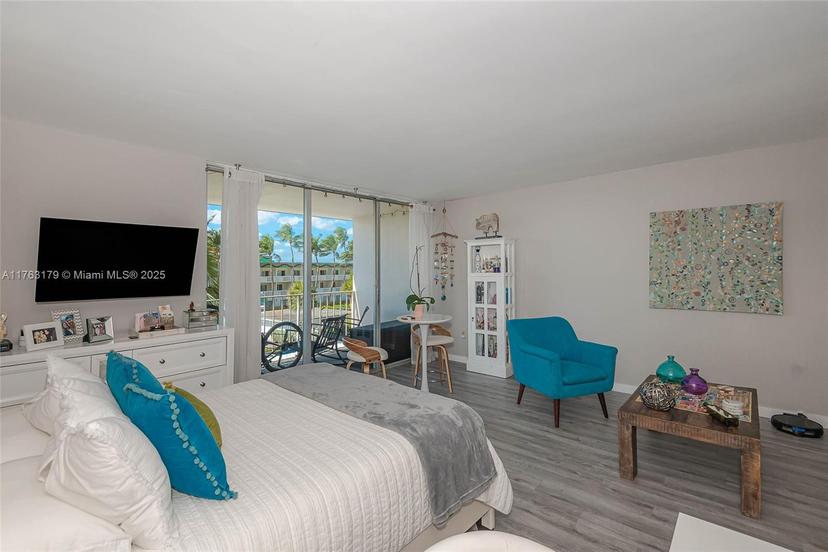 Picture of 1865 79Th St Cswy # 3L, North Bay Village FL 33141