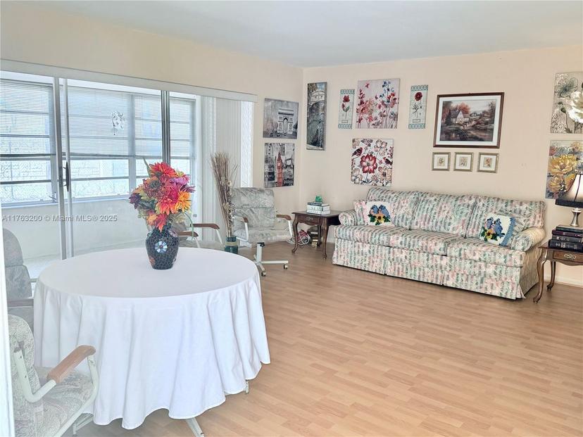 Picture of 17202 SW 113Th Ct # 21943A, Miami FL 33157