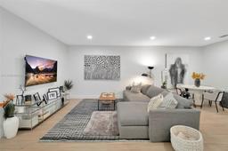 Picture of 3127 Jackson Ave, Coconut Grove, FL 33133