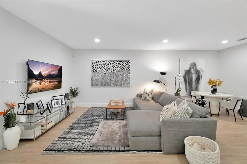Picture of 3127 Jackson Ave, Coconut Grove FL 33133