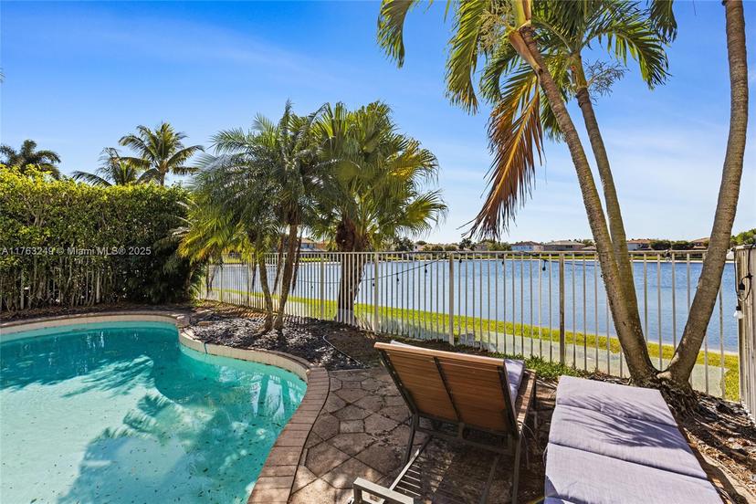Picture of 1270 Beacon Cir, Wellington FL 33414