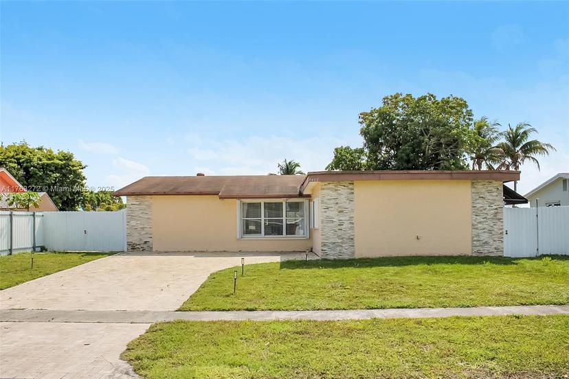 Picture of 9400 NW 13Th St, Pembroke Pines FL 33024