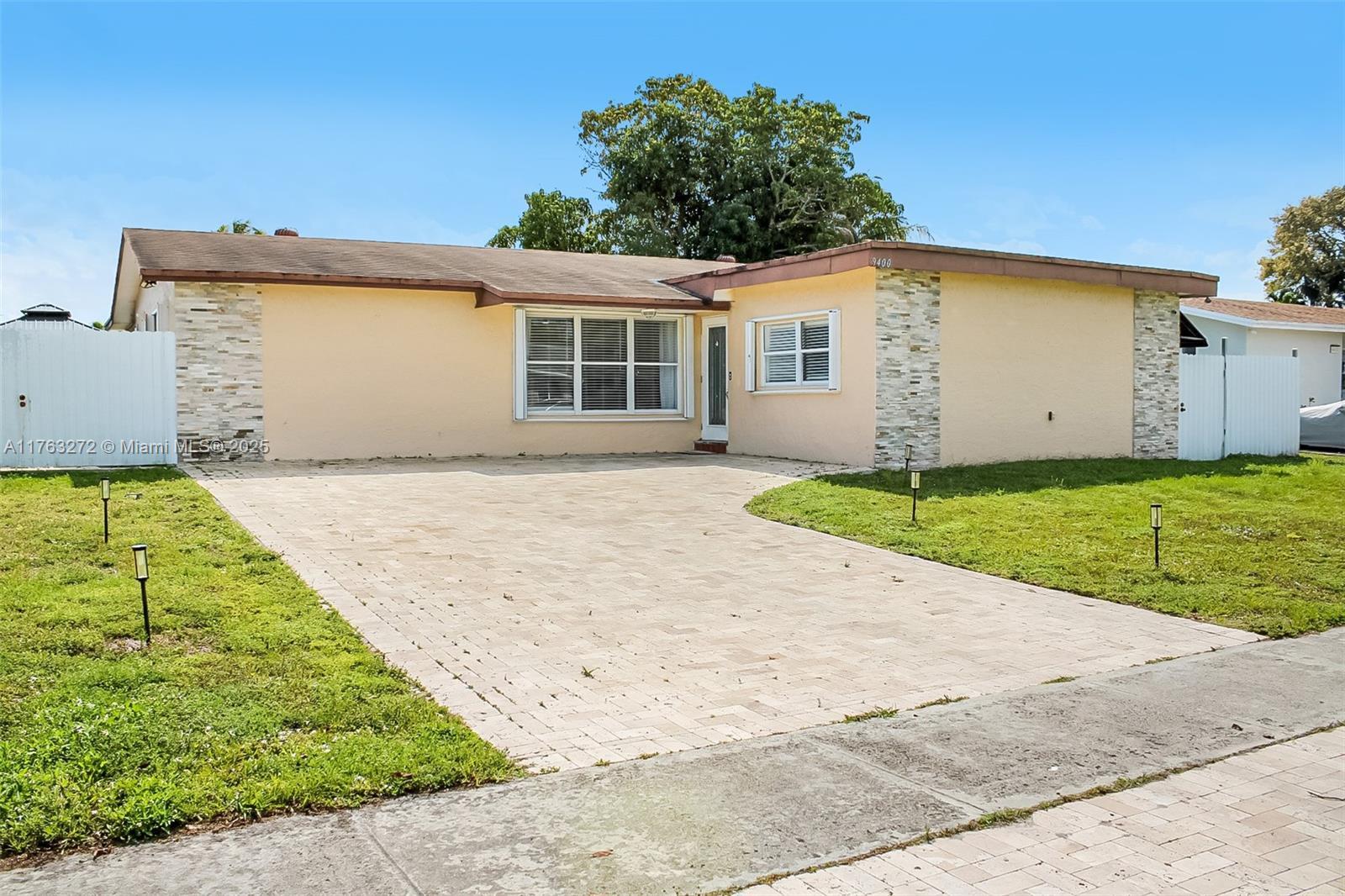Picture of 9400 NW 13Th St, Pembroke Pines, FL 33024