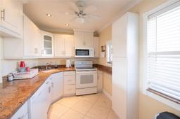 Picture of 400 NE 14Th Ave # 518, Hallandale Beach, FL 33009