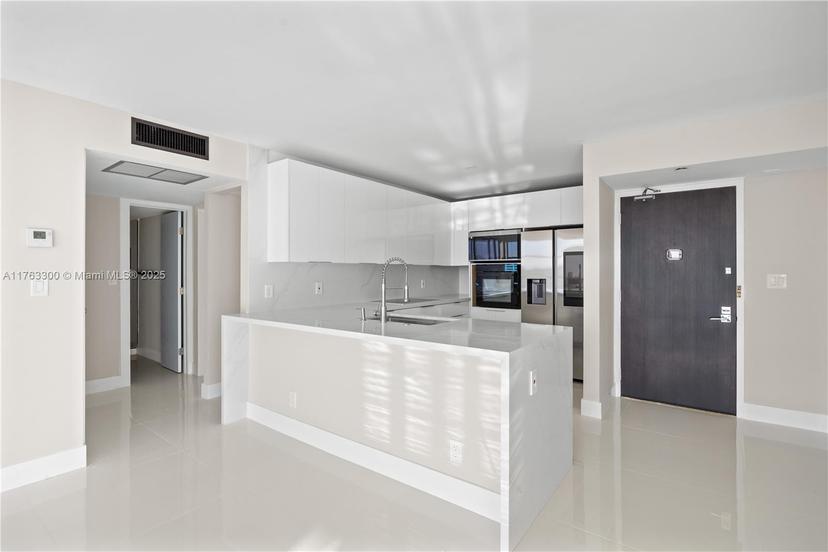Picture of 20335 W Country Club Dr # 1509, Aventura FL 33180