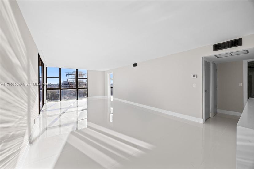 Picture of 20335 W Country Club Dr # 1509, Aventura FL 33180