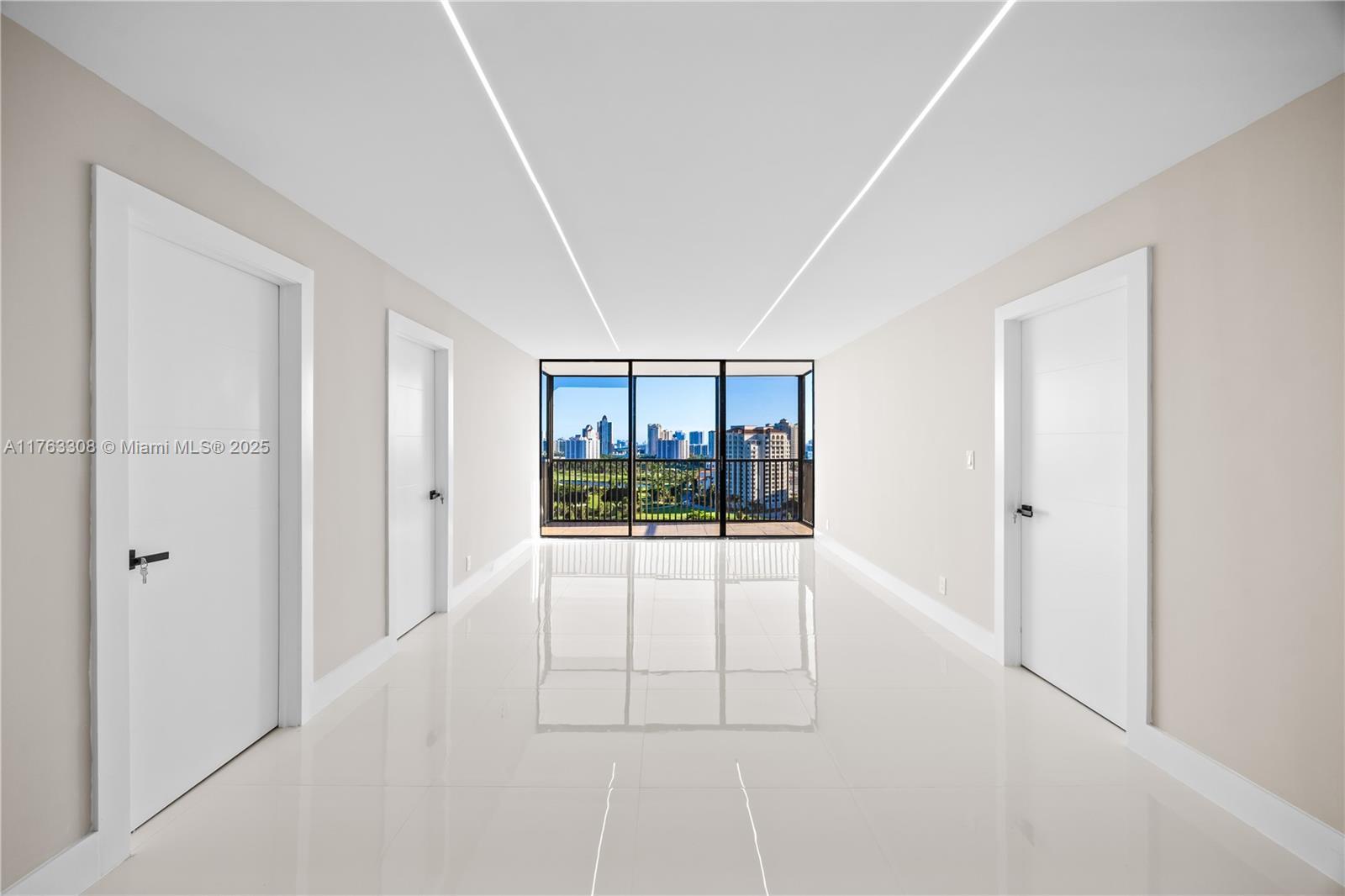 Picture of 20379 W Country Club Dr # 1938, Aventura, FL 33180