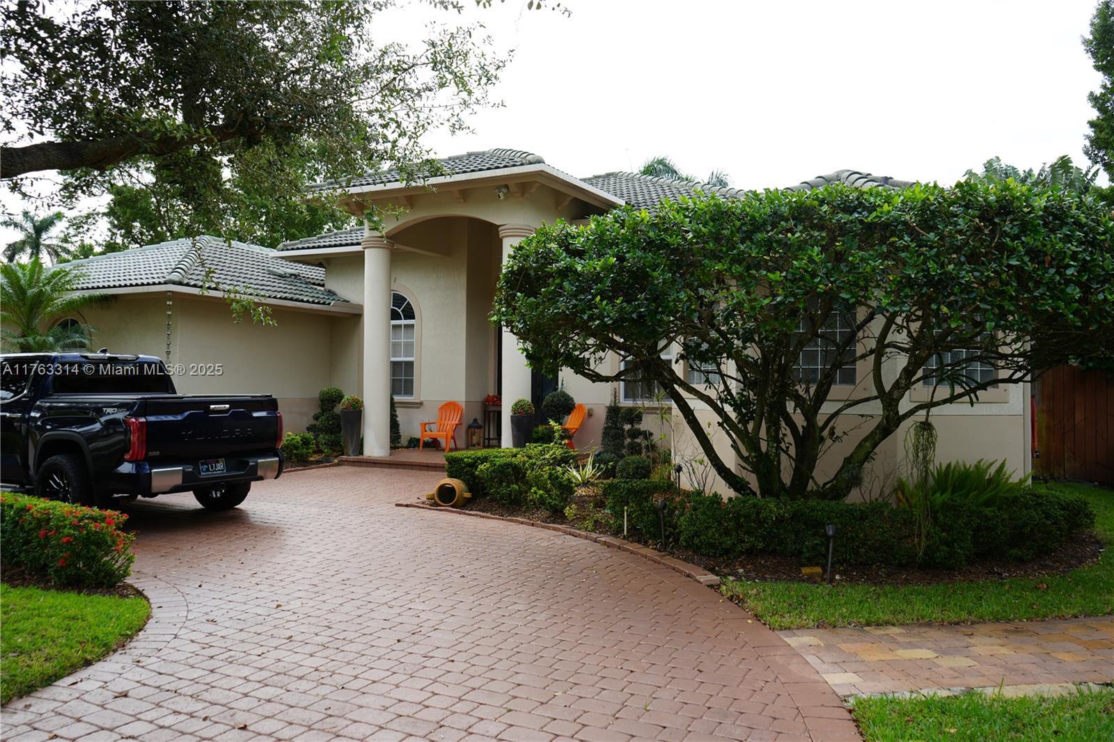 Picture of 6160 SW 58Th Ct, Davie, FL 33314