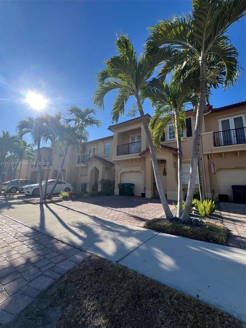 Picture of 12752 SW 133Rd St # 12752, Miami FL 33186
