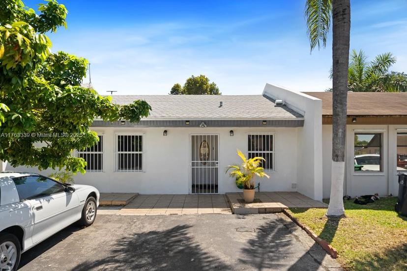 Picture of 5225 SW 140Th Pl, Miami FL 33175