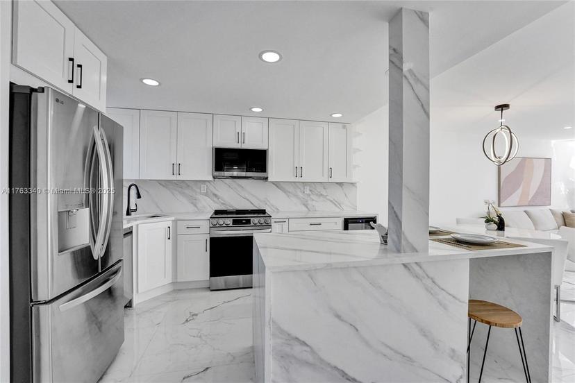 Picture of 8900 Washington Blvd # 506A, Pembroke Pines FL 33025