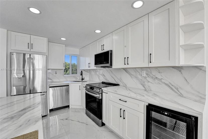 Picture of 8900 Washington Blvd # 506A, Pembroke Pines FL 33025