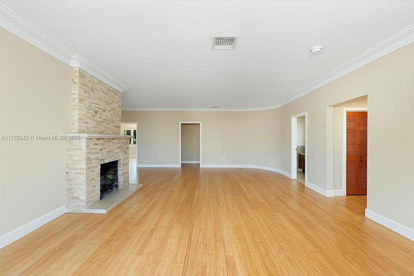Picture of 9457 Carlyle Ave, Surfside FL 33154