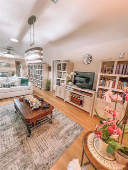 Picture of 319 Colony Ln # B, Fort Pierce, FL 34982