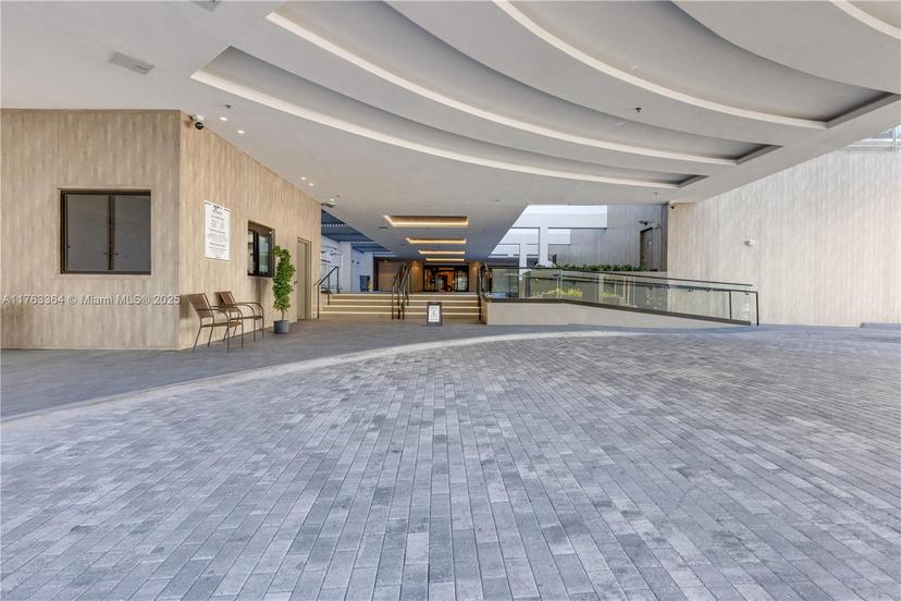 Picture of 2301 Collins Ave, Miami Beach FL 33139