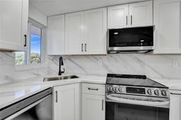 Picture of 8900 Washington Blvd # 416, Pembroke Pines, FL 33025