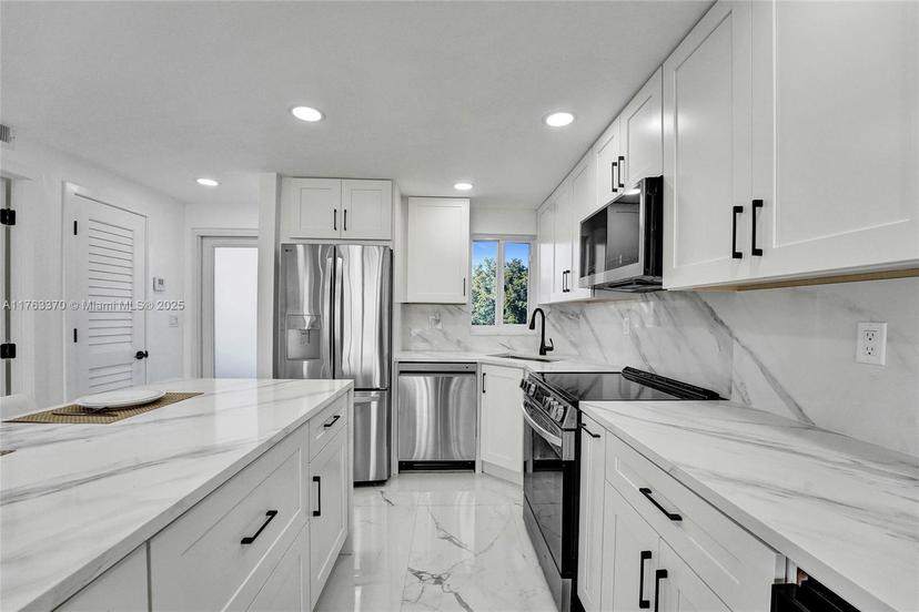 Picture of 8900 Washington Blvd # 416, Pembroke Pines FL 33025