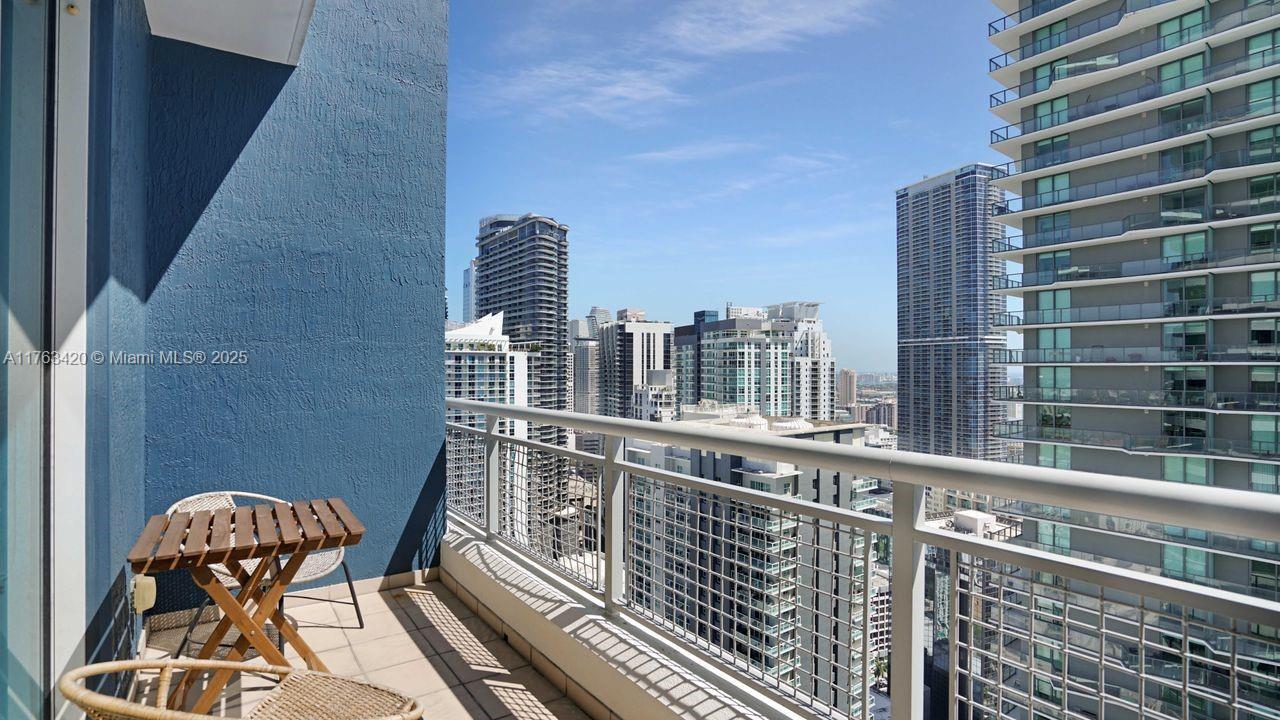 Picture of 60 SW 13Th St # 3820, Miami, FL 33130