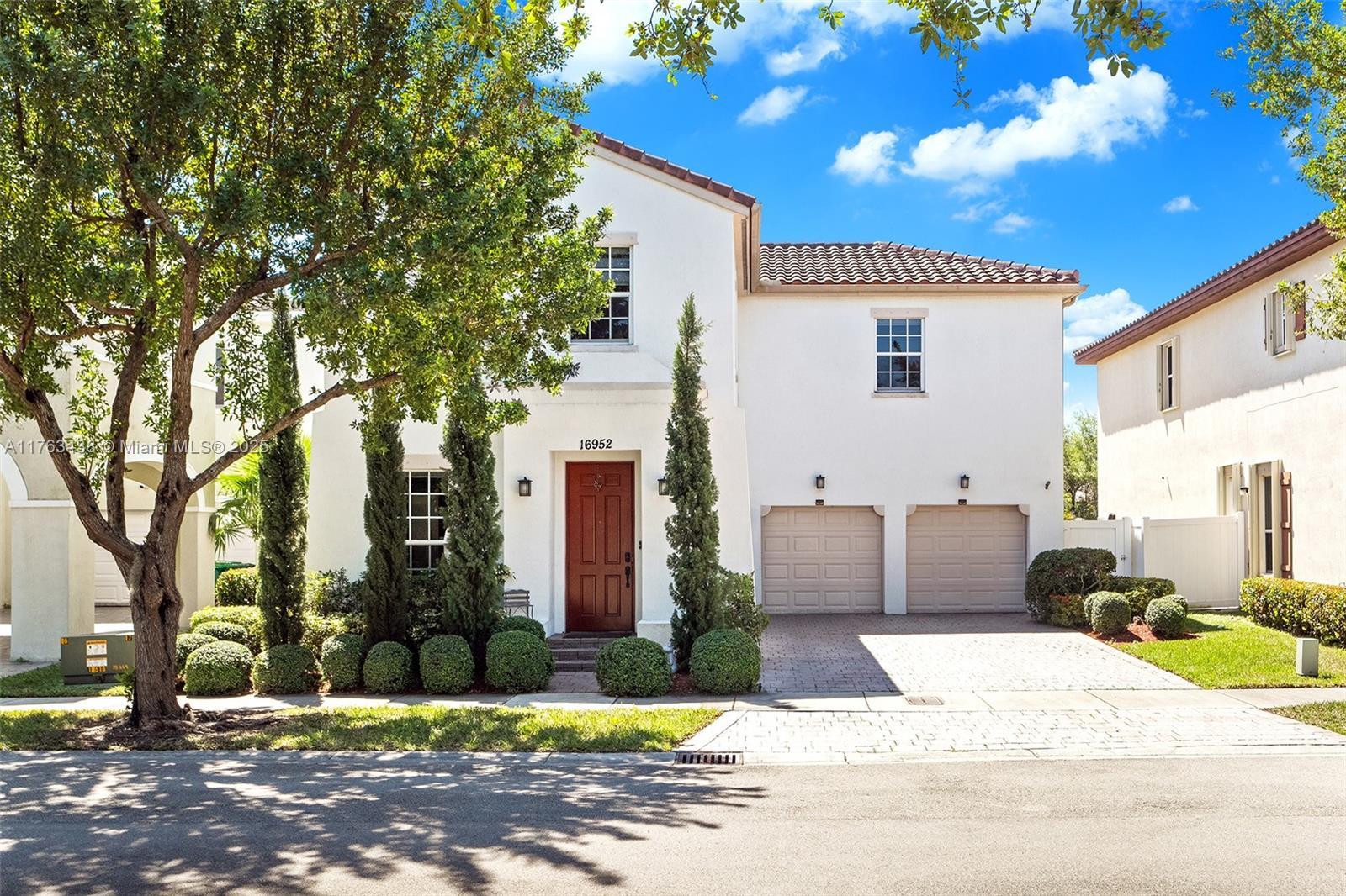 Picture of 16952 SW 92Nd St Cir, Miami, FL 33196