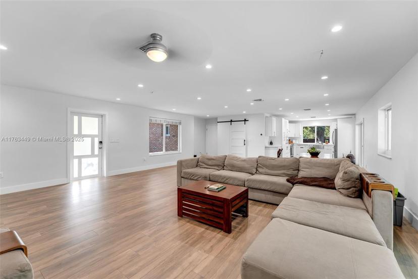 Picture of 17554 SW 85Th Ave, Palmetto Bay FL 33157