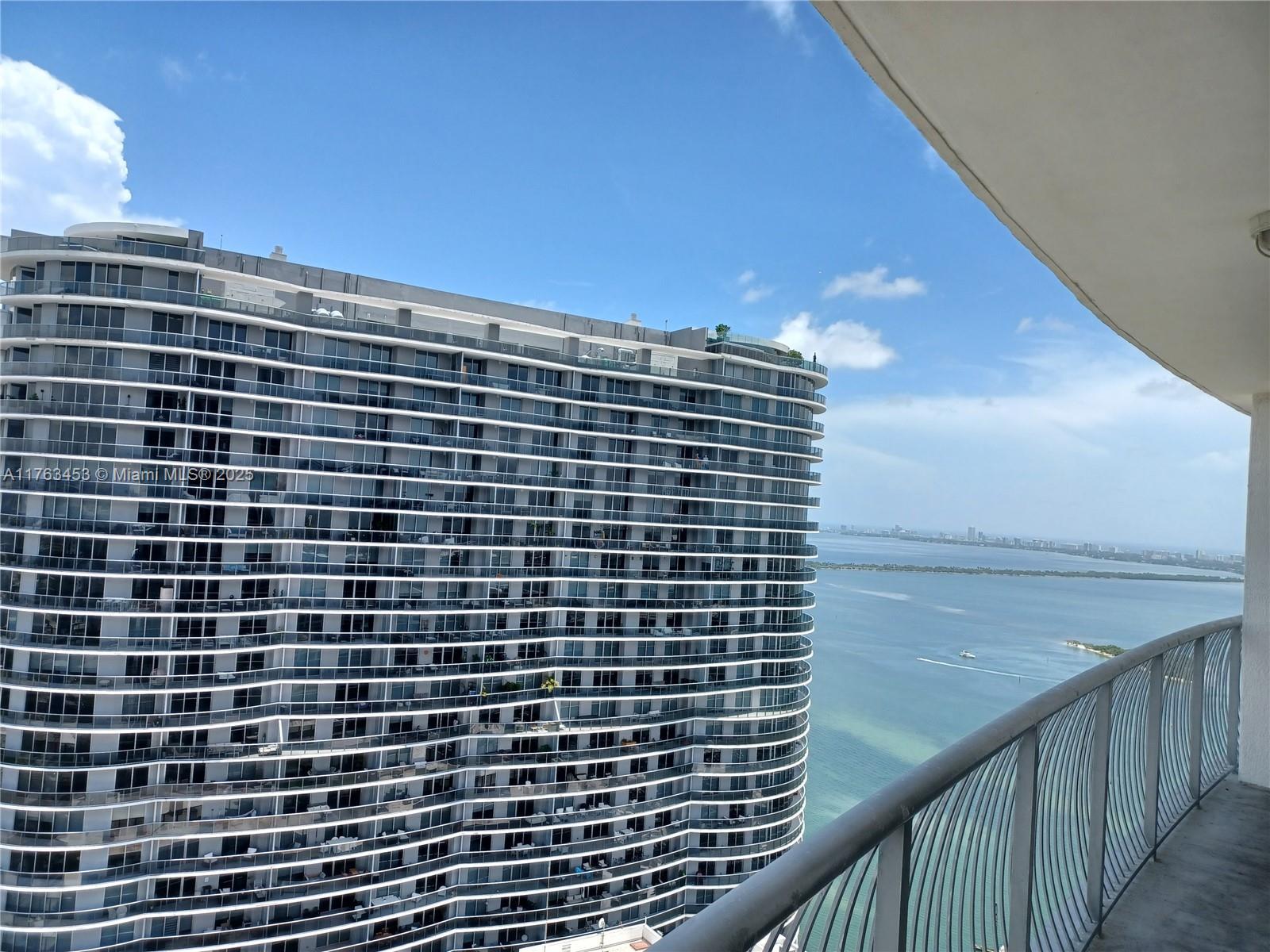Picture of 1750 N Bayshore Dr # 5111, Miami, FL 33132