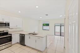 Picture of 11103 W 32Nd Ln # 0, Hialeah, FL 33018