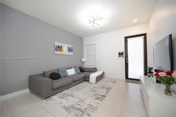 Picture of 8031 NW 104Th Ave # 5, Doral, FL 33178