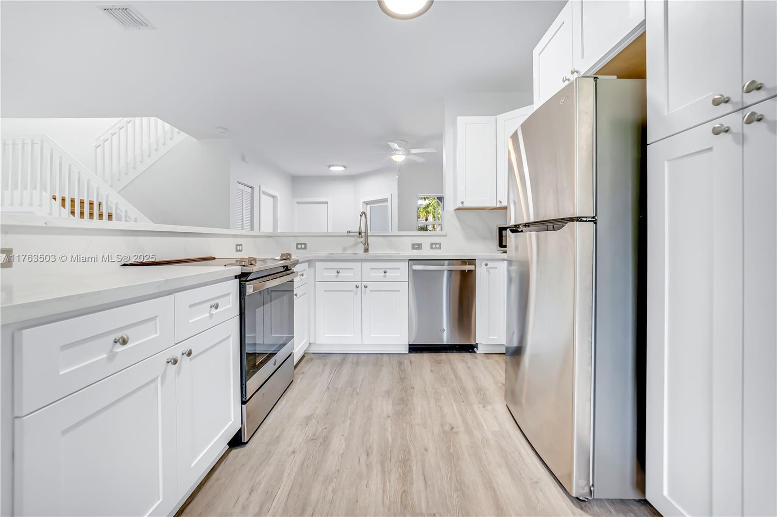 Picture of 16818 SW 1St Mnr, Pembroke Pines, FL 33027