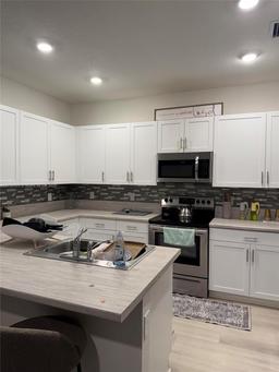 Picture of 21068 NE 8Th Ave # 1, Miami, FL 33179
