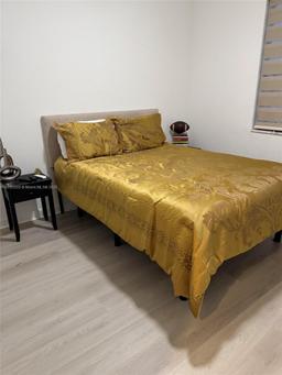 Picture of 21068 NE 8Th Ave # 1, Miami, FL 33179