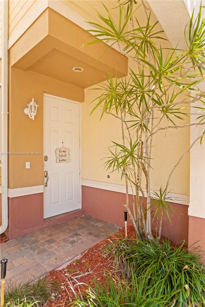 Picture of 4650 SW 75Th Way, Davie FL 33314