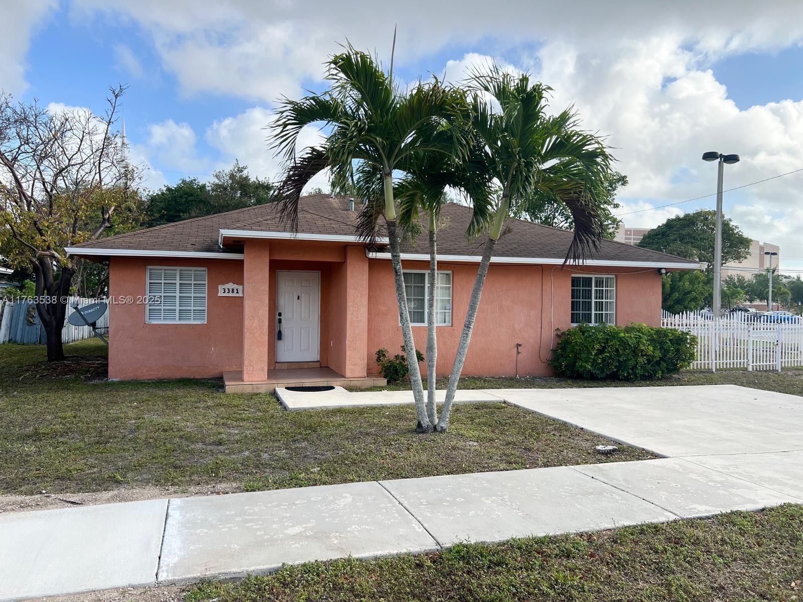 Picture of 3381 NW 212Th St, Miami Gardens, FL 33056