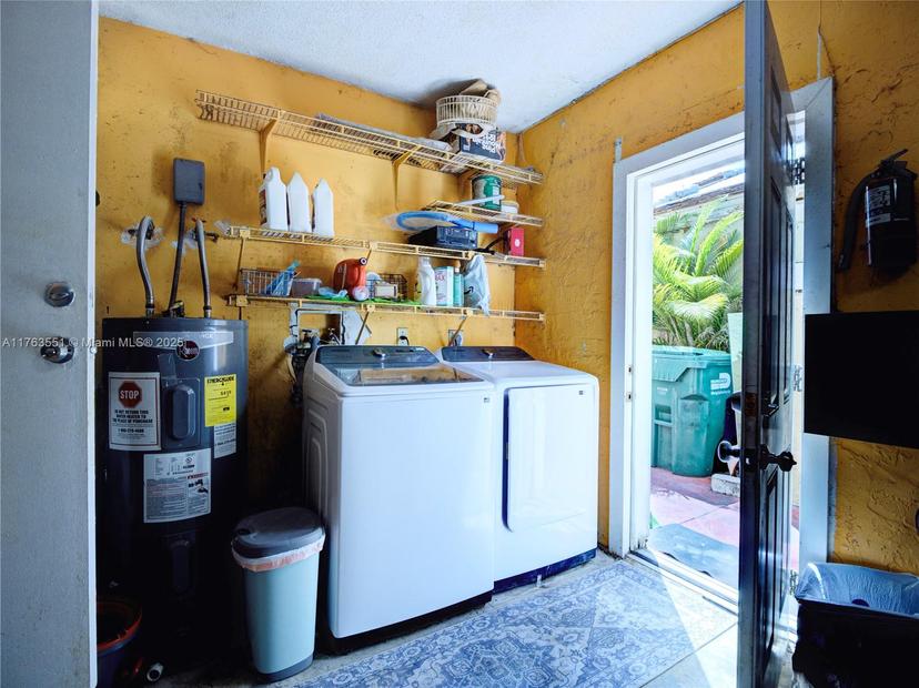Picture of 6240 NW 176Th Ter, Hialeah FL 33015