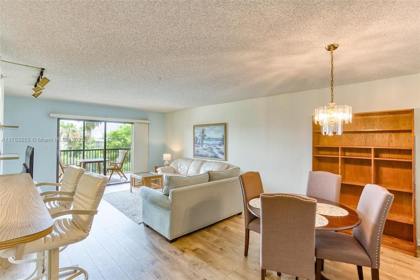 Picture of 2205 S Cypress Bend Dr # 604, Pompano Beach FL 33069