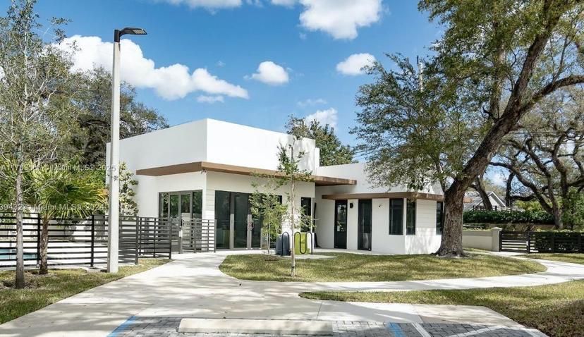 Picture of 4130 N Oak Pl # 4130, Dania Beach FL 33314